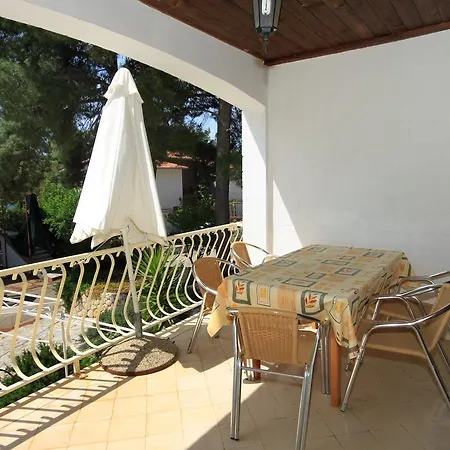 Ivan Dolac 8711a Apartamento *